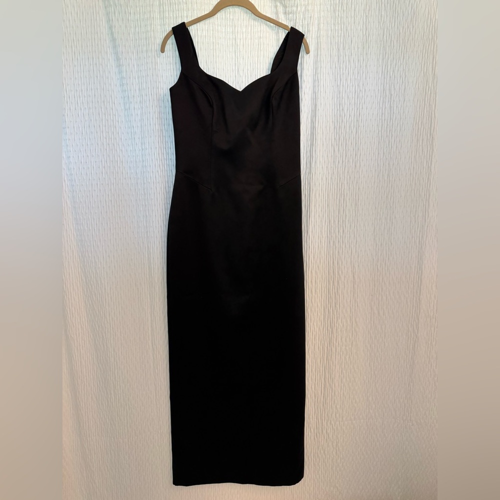 Elegant Black Sleeveless Dress